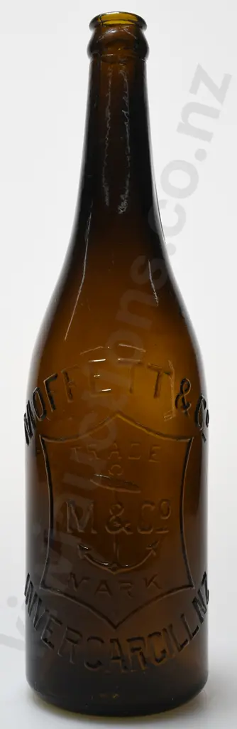 MOFFETT & CO INVERCARGILL 26OZ CROWN TOP BEER Image 1++