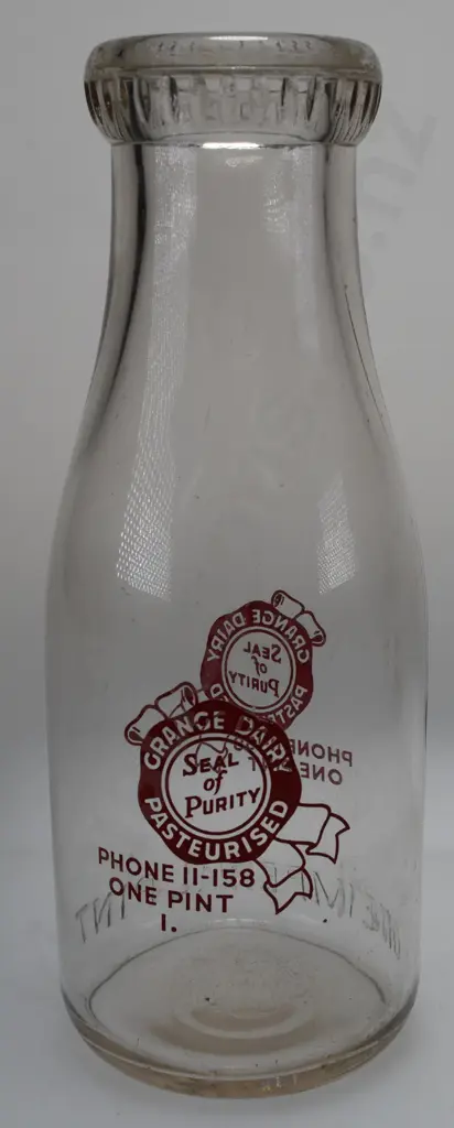 GRANGE DAIRY DUNEDIN MILK BOTTLE Image 1++