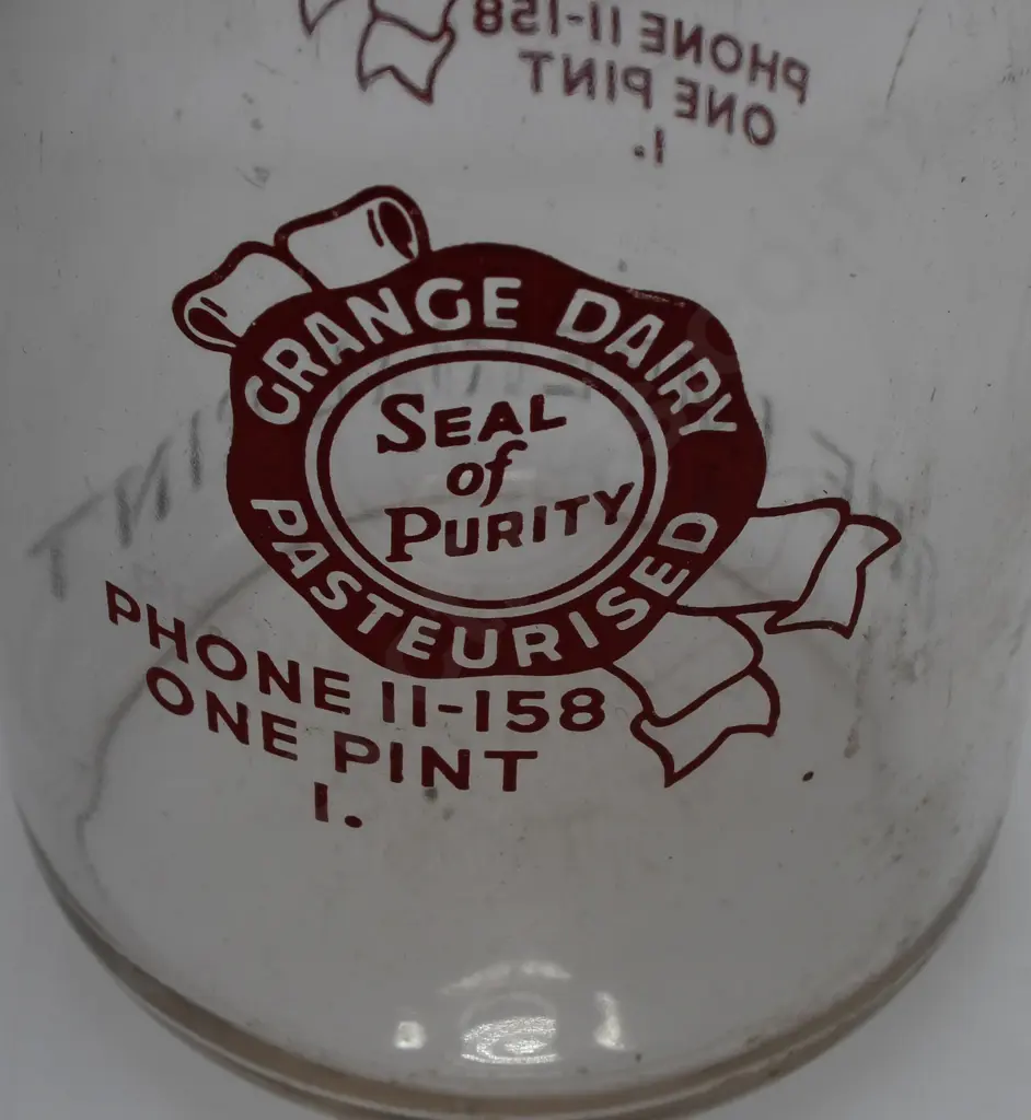 GRANGE DAIRY DUNEDIN MILK BOTTLE Image 1++