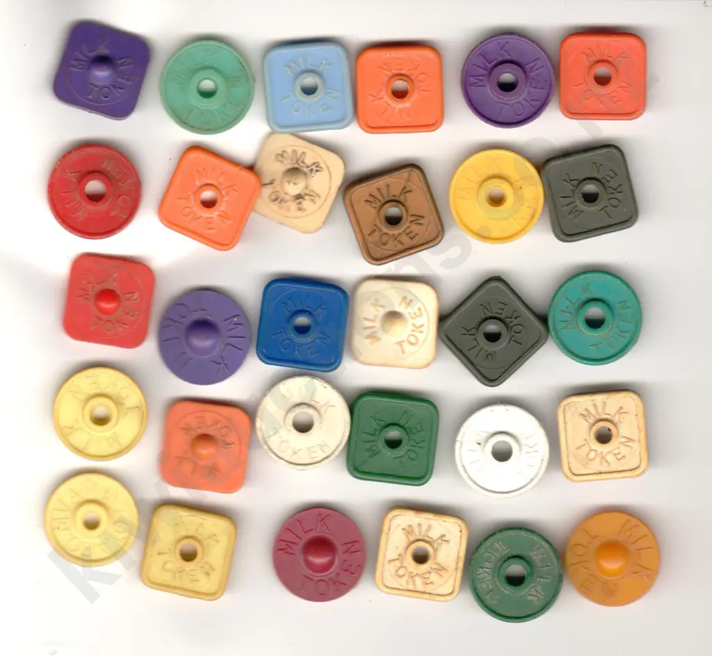 ASSORTED PLASTIC MILK TOKENS X 30 Image 1++