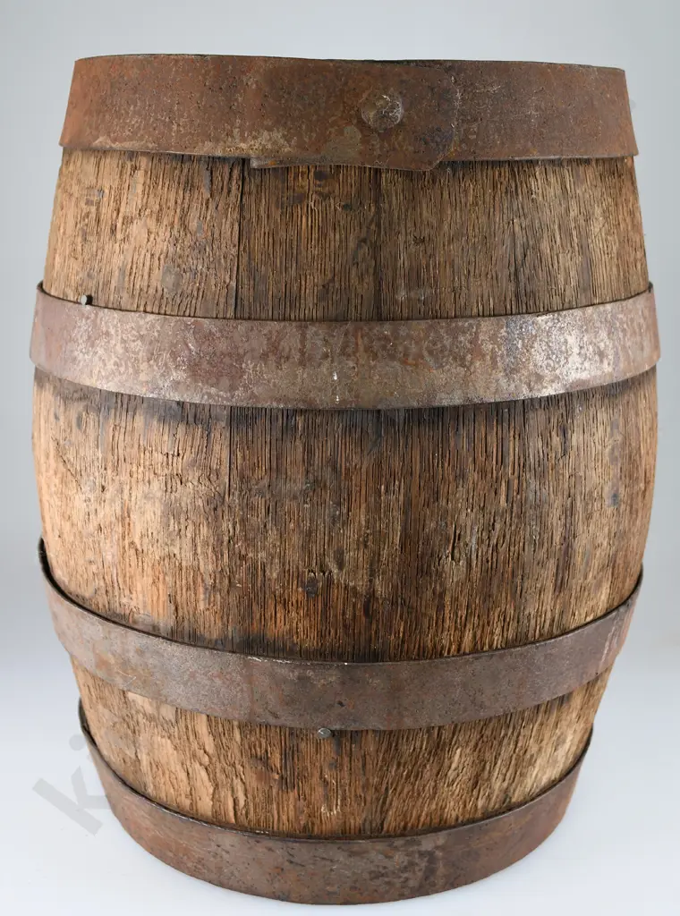 R POWLEY DUNEDIN WOODEN BARREL Image 1++