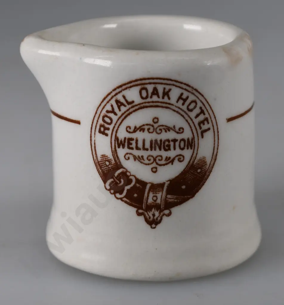 ROYAL OAK HOTEL WELLINGTON CREAM JUG Image 1++