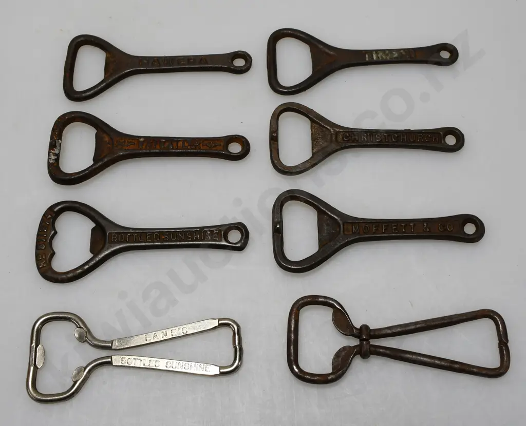 ASSORTED AERATED WATERS BOTTLE OPENERS X 8 Image 1++