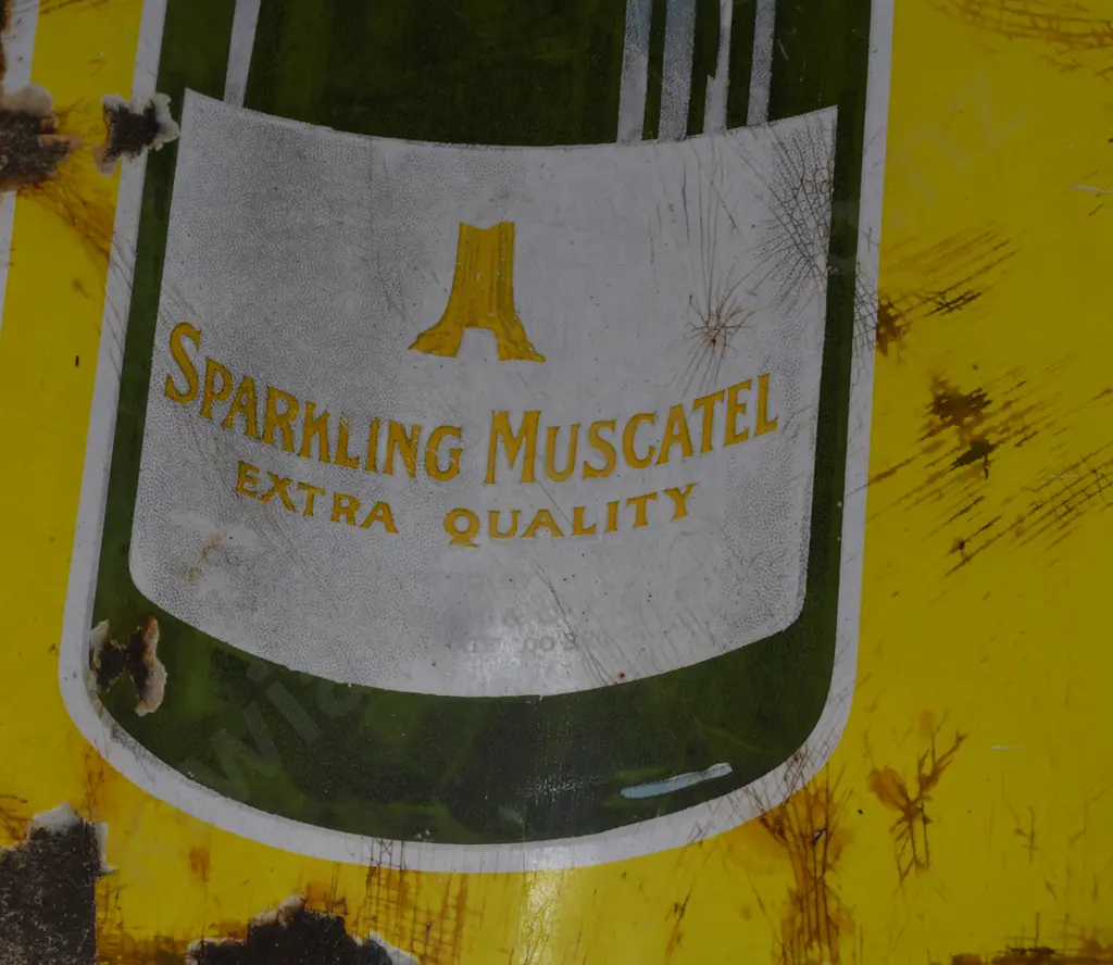 BIG TREE MUSCATEL ENAMEL SIGN Image 1++