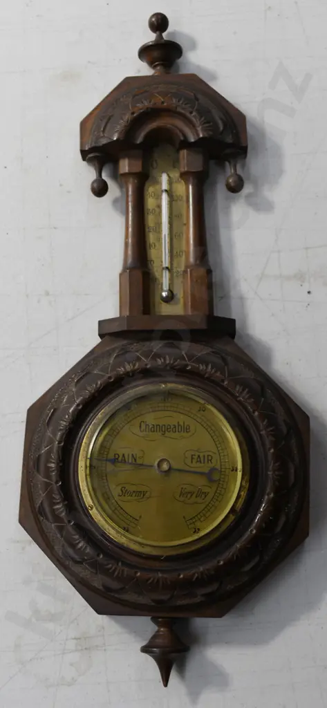 VINTAGE WALL BAROMETER / THERMOMETER Image 1++