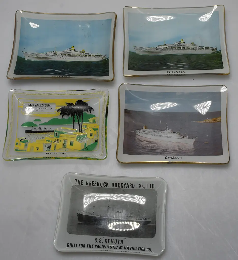 GLASS SHIPPING DISHES X 5 Image 1++