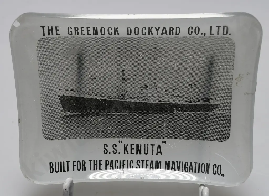 GLASS SHIPPING DISHES X 5 Image 1++