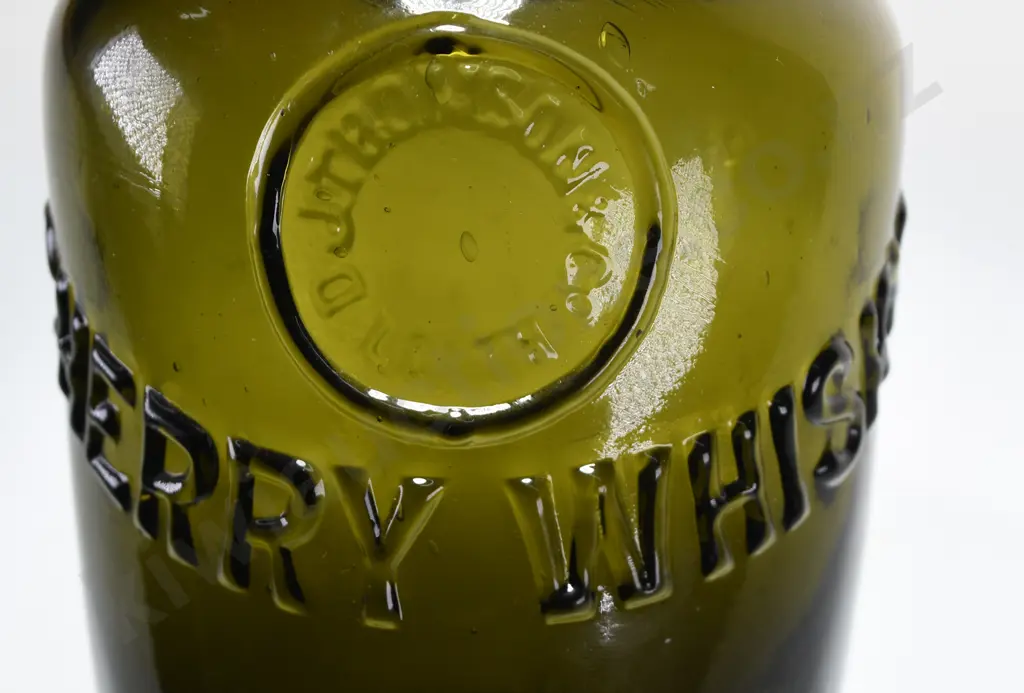 D J THOMSON CHERRY WHISKY BOTTLE Image 1++
