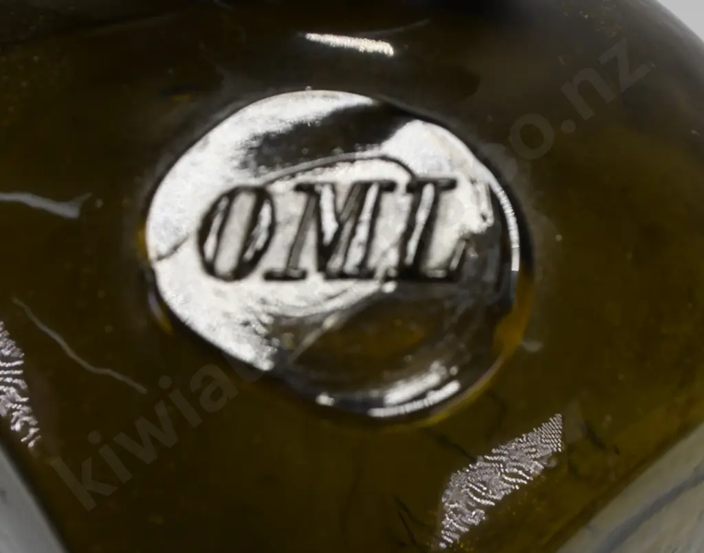 SEALED OML CASE GIN Image 1++