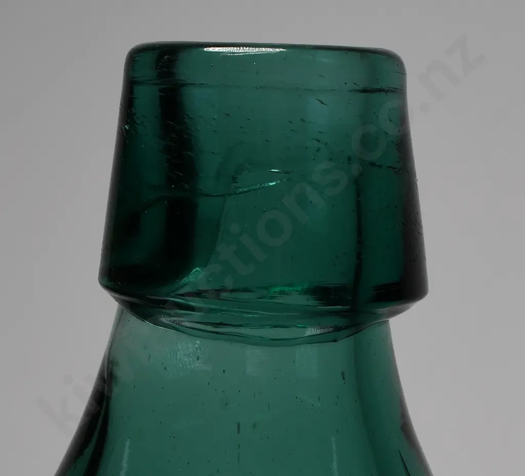 LARGE GREEN CARBOY Image 1++