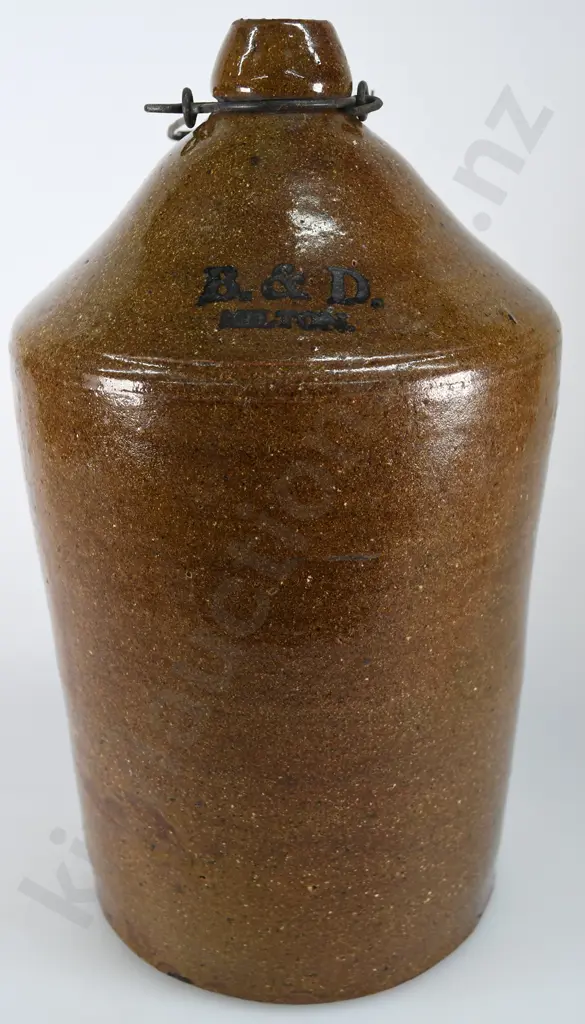 B & D MILTON STONE JAR Image 1++