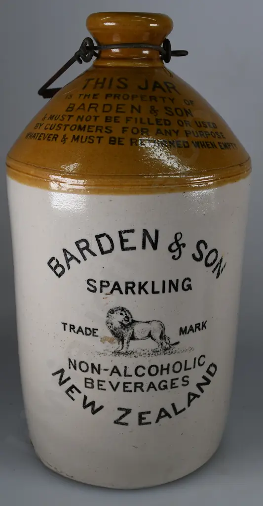 BARDEN & SON NEW ZEALAND STONE JAR Image 1++
