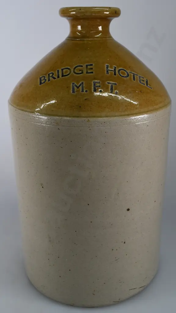 BRIDGE HOTEL MILLERS FLAT TUAPEKA STONE JAR Image 1++