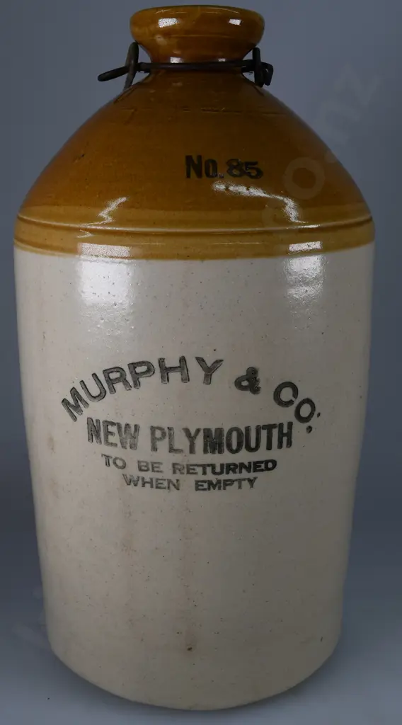 MURPHY NEW PLYMOUTH STONE JAR Image 1++