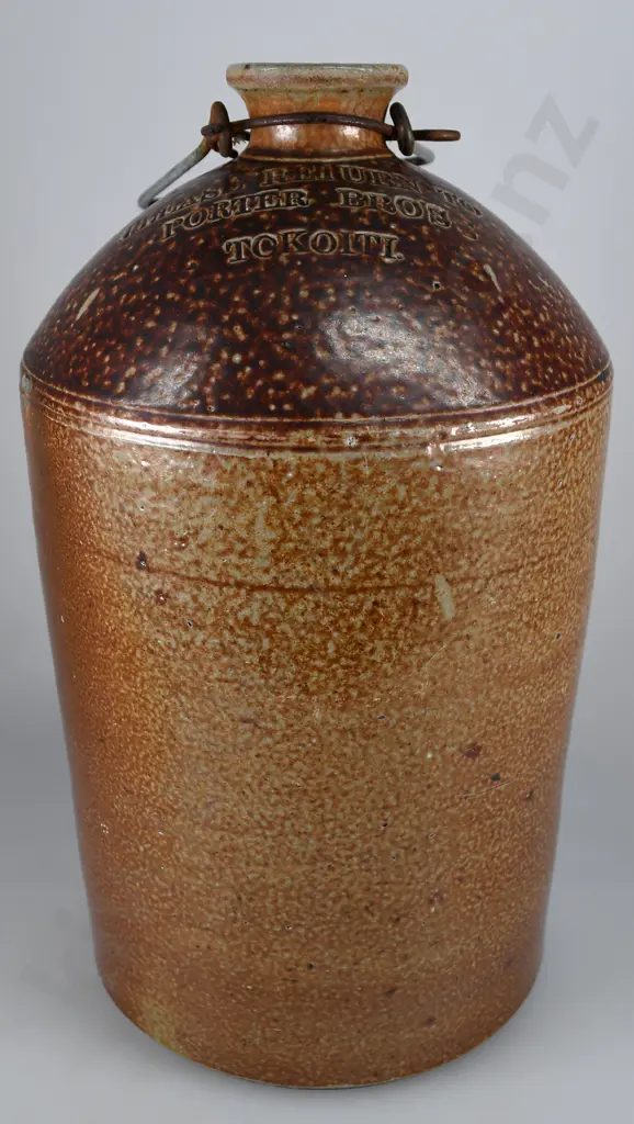 PORTER BROS TOKOITI (OTAGO) STONE JAR Image 1++