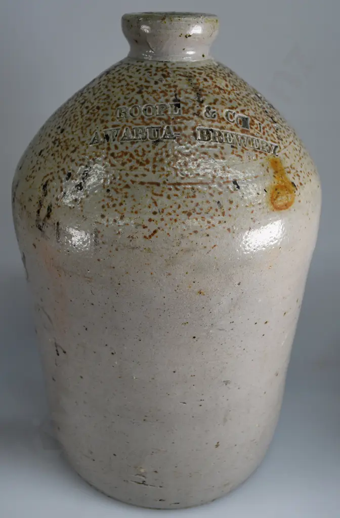 ROOPE AWARUA (SOUTHLAND) BREWERY STONE JAR Image 1++