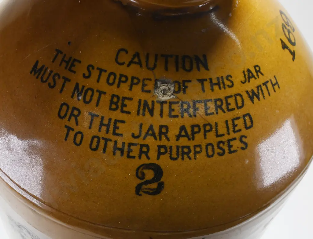 THOMSON LEWIS WELLINGTON STONE JAR Image 1++