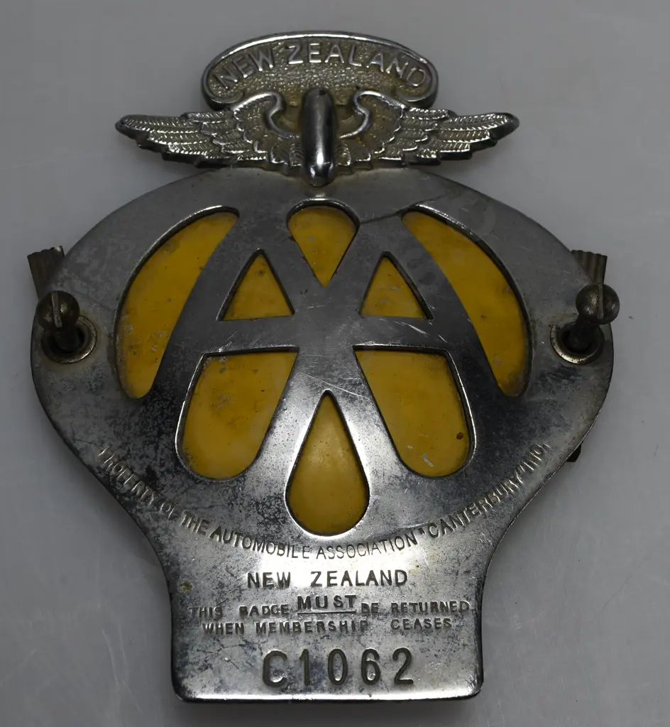 MOTORING RELATED ITEMS, AA BADGES, BONNET EMBLEM X 6 Image 1++
