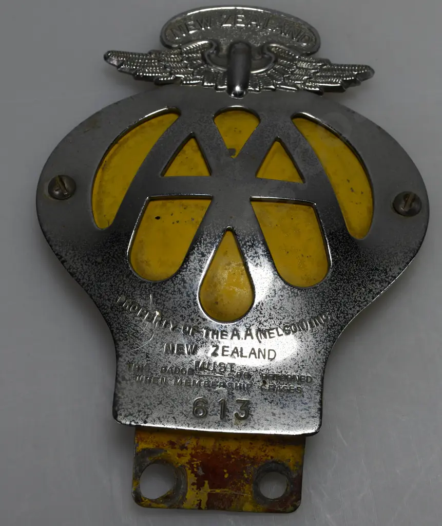 MOTORING RELATED ITEMS, AA BADGES, BONNET EMBLEM X 6 Image 1++