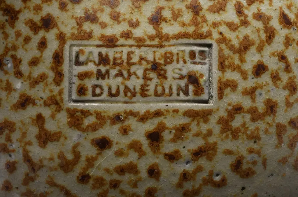 LAMBERT BROS DUNEDIN FEEDER Image 1++
