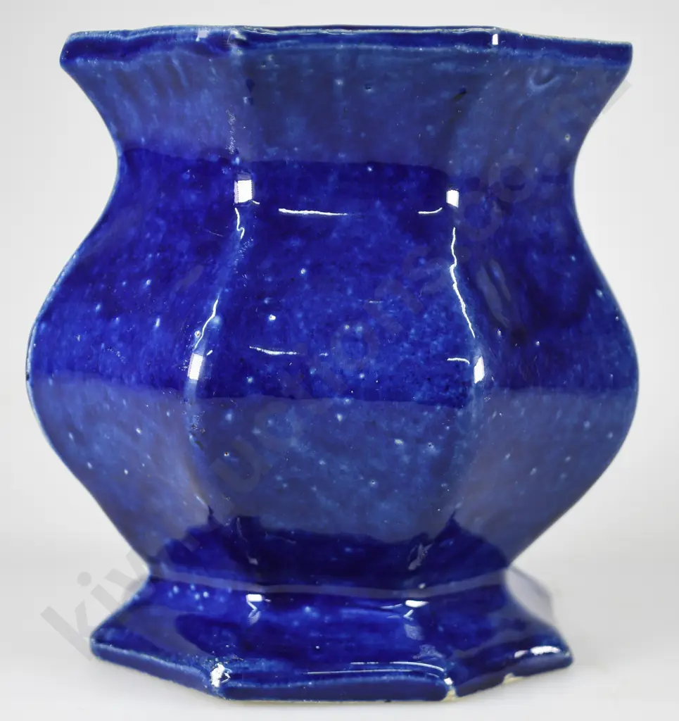 LUKE ADAMS OCTAGONAL VASE Image 1++