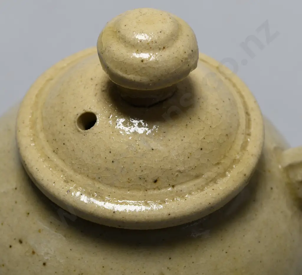 LUKE ADAMS TEAPOT Image 1++