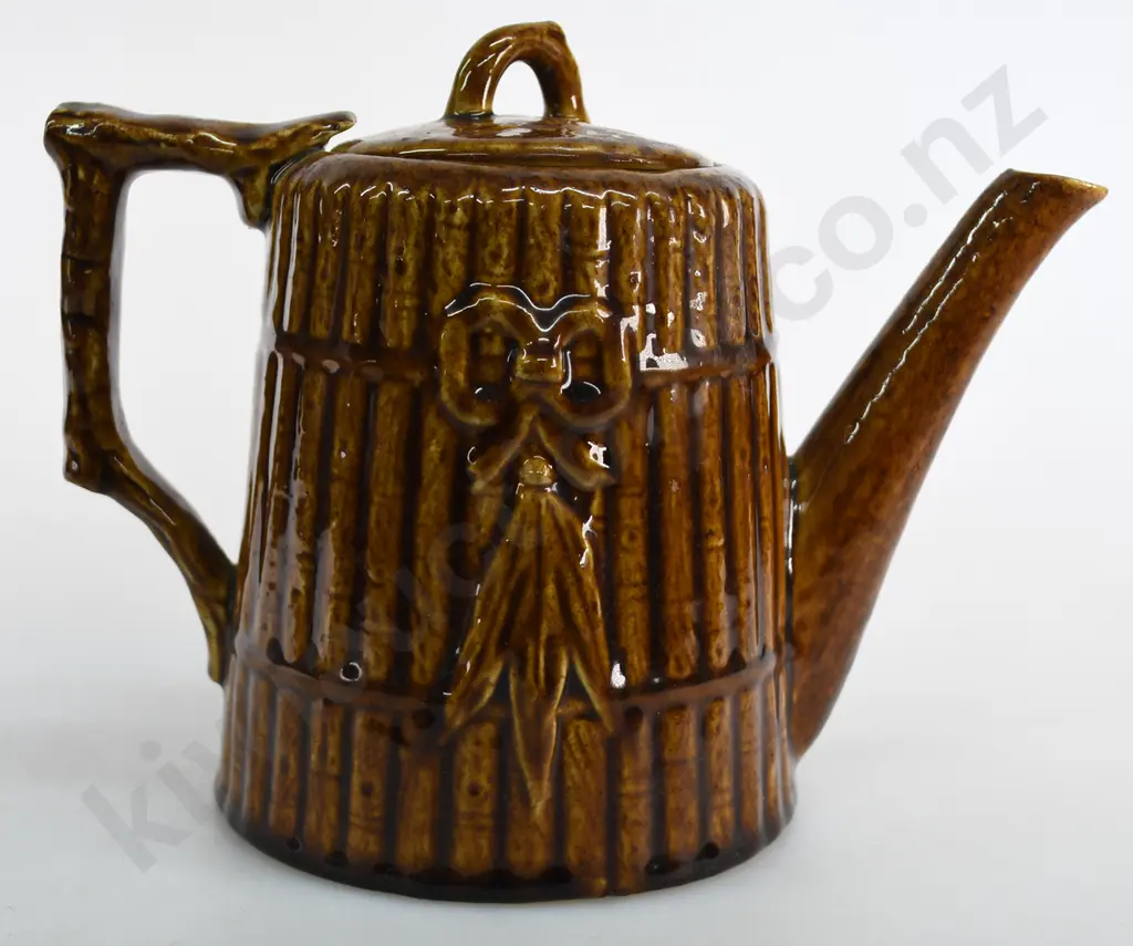 LUKE ADAMS TEAPOT Image 1++