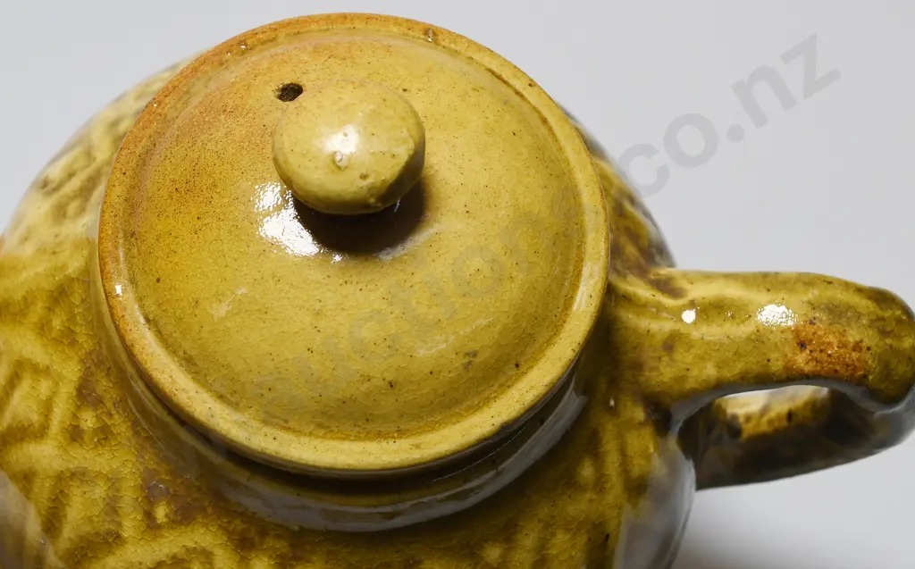 LUKE ADAMS TEAPOT Image 1++