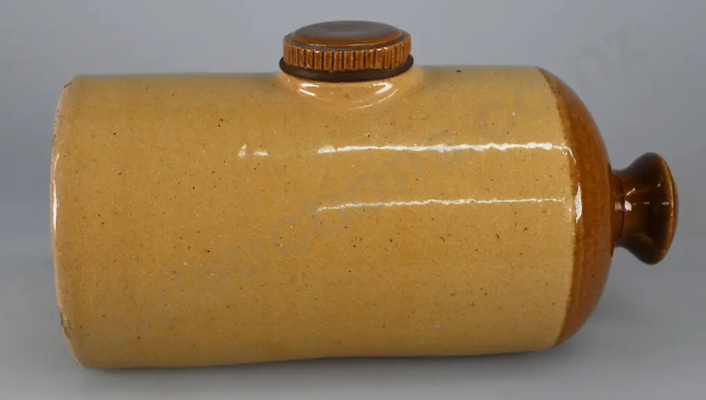 MILTON OTAGO POTTERIES EARLY HOT WATER BOTTLE Image 1++