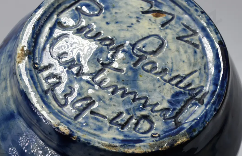 BRIAR GARDNER POTTERY JUG Image 1++