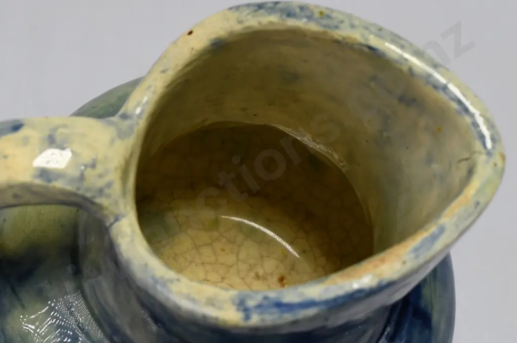 BRIAR GARDNER POTTERY JUG Image 1++