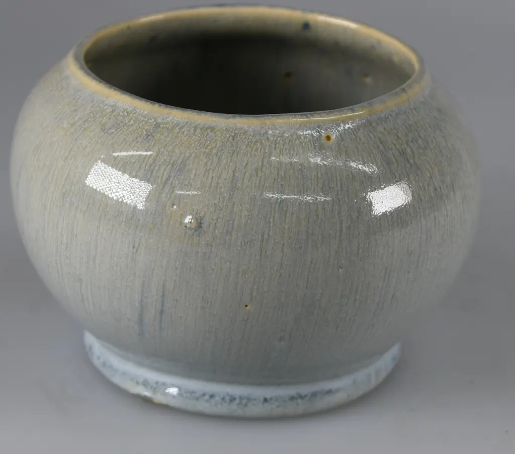 GREEN GABLES WHANGAREI POT Image 1++