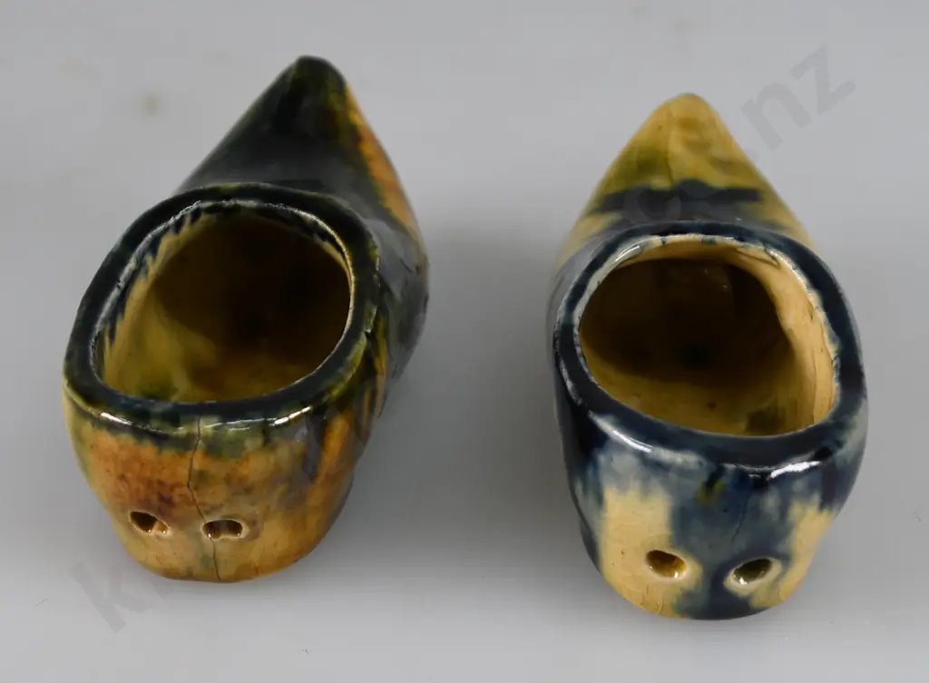 PAIR OF COLONIAL POTTERY CLOGS Image 1++