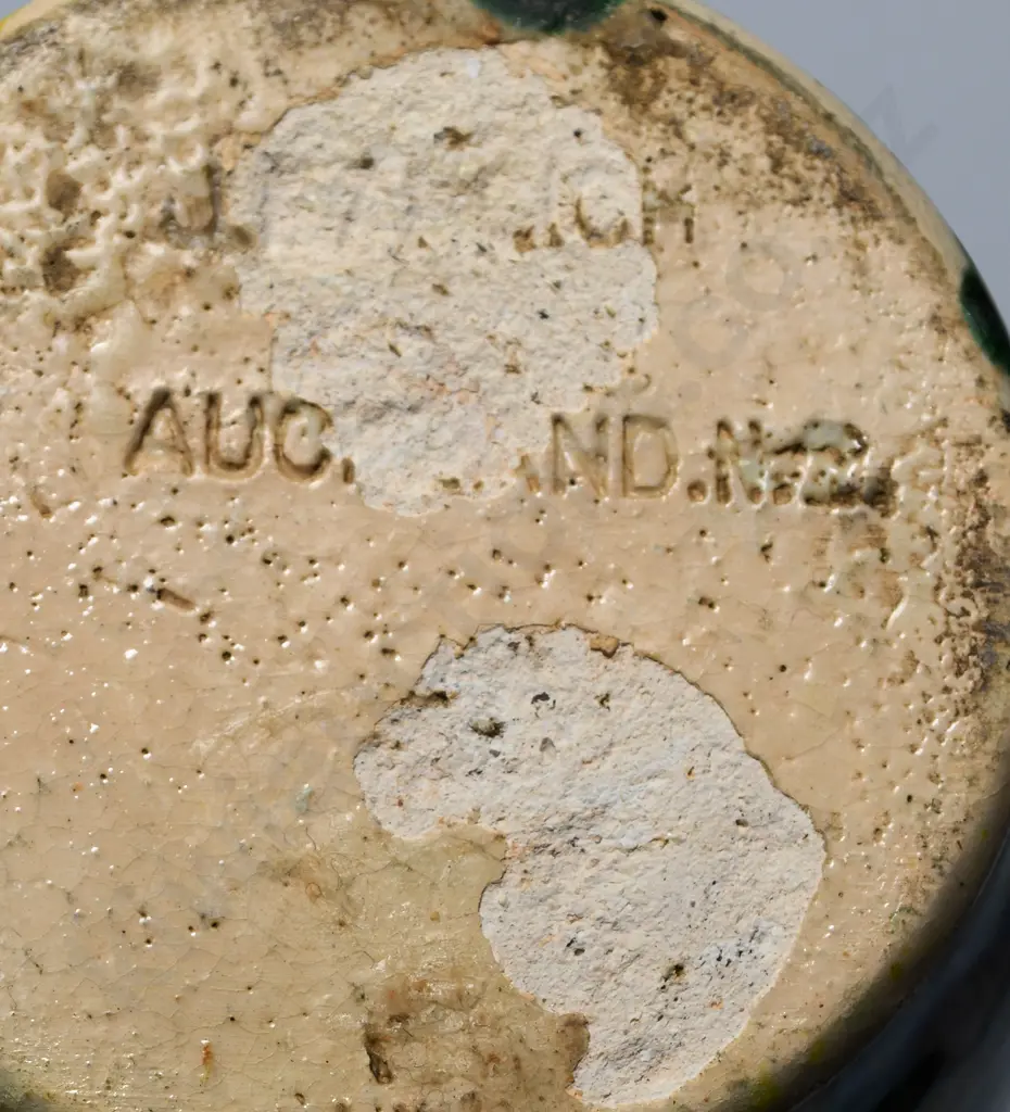 RANCICH AUCKLAND VASE Image 1++