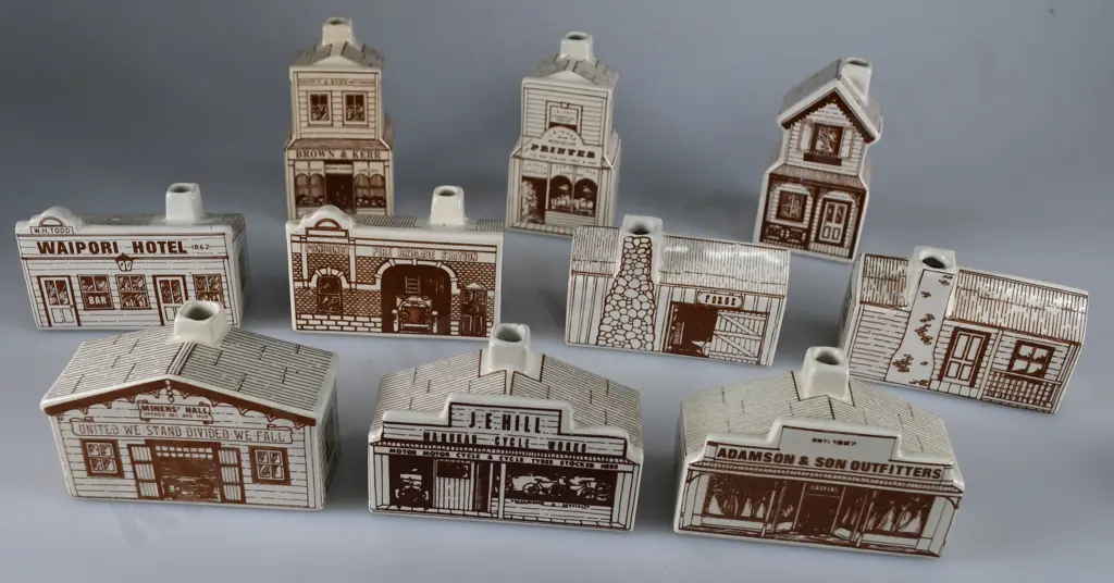 AIR NEW ZEALAND MINI COTTAGES x 10 Image 1++