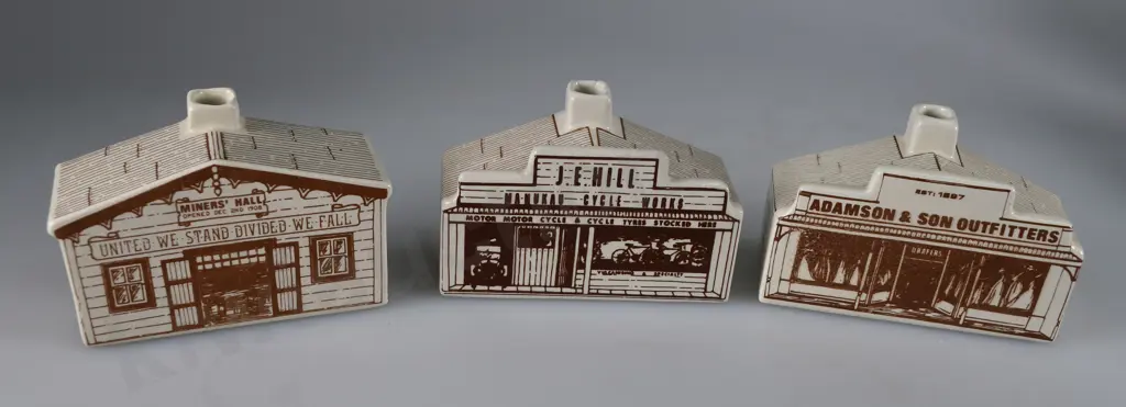 AIR NEW ZEALAND MINI COTTAGES x 10 Image 1++