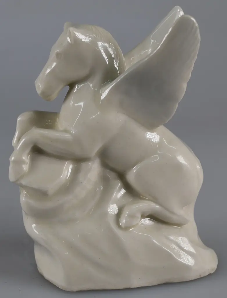 TEMUKA WARE PEGASUS HORSE Image 1++