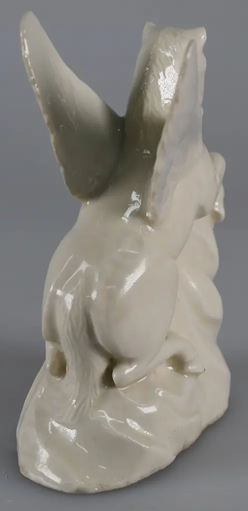 TEMUKA WARE PEGASUS HORSE Image 1++