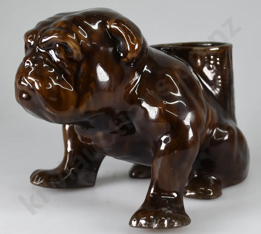 NZ POTTERIES BULLDOG Image 1++