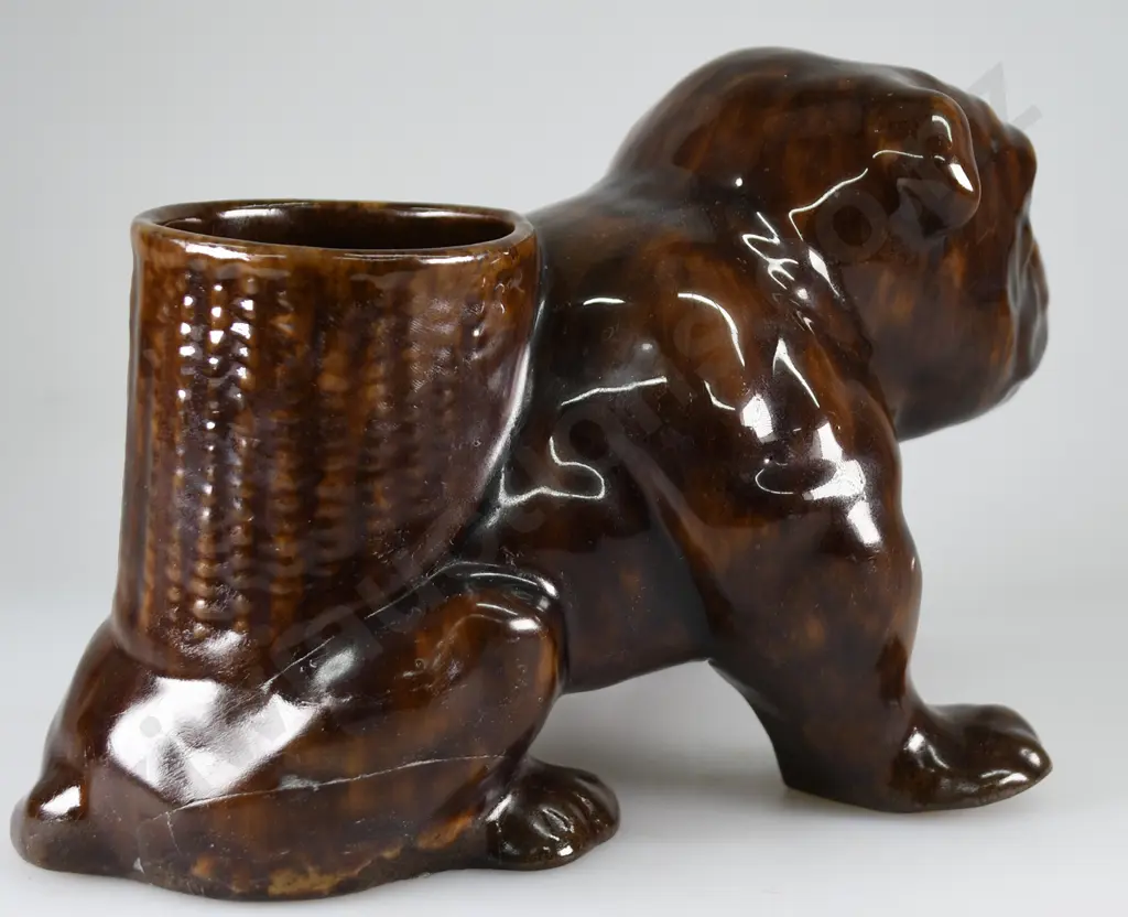 NZ POTTERIES BULLDOG Image 1++