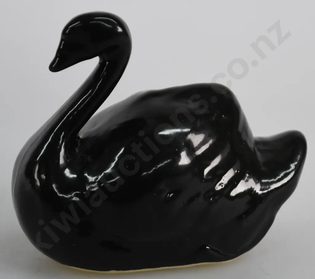 BENHAR BLACK SWAN Image 1++
