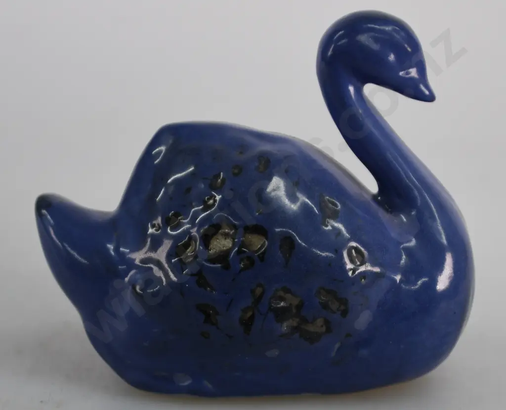 BENHAR BLUE SWAN Image 1++
