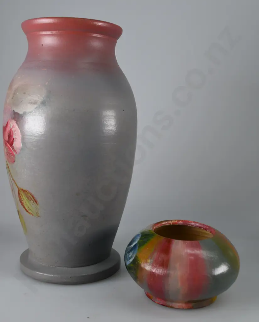 WALLY SILVA HAND DECORATED VASES x 2 Image 1++