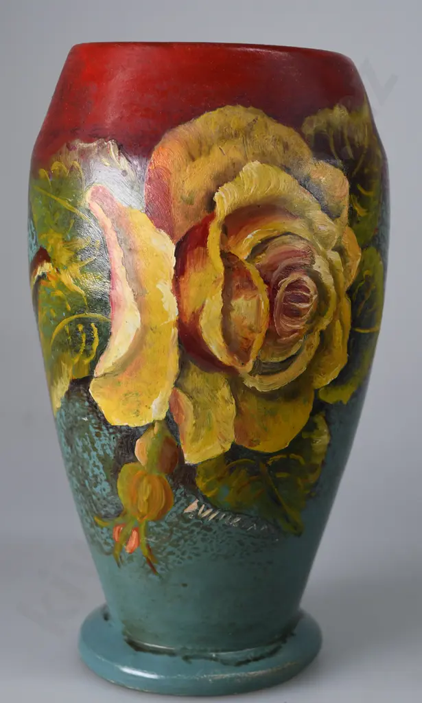 WALLY SILVA HAND DECORATED VASE Image 1++
