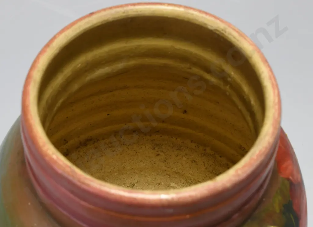WALLY SILVA HAND DECORATED VASE Image 1++