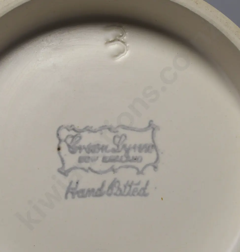 CROWN LYNN HAND POTTED VASE Image 1++