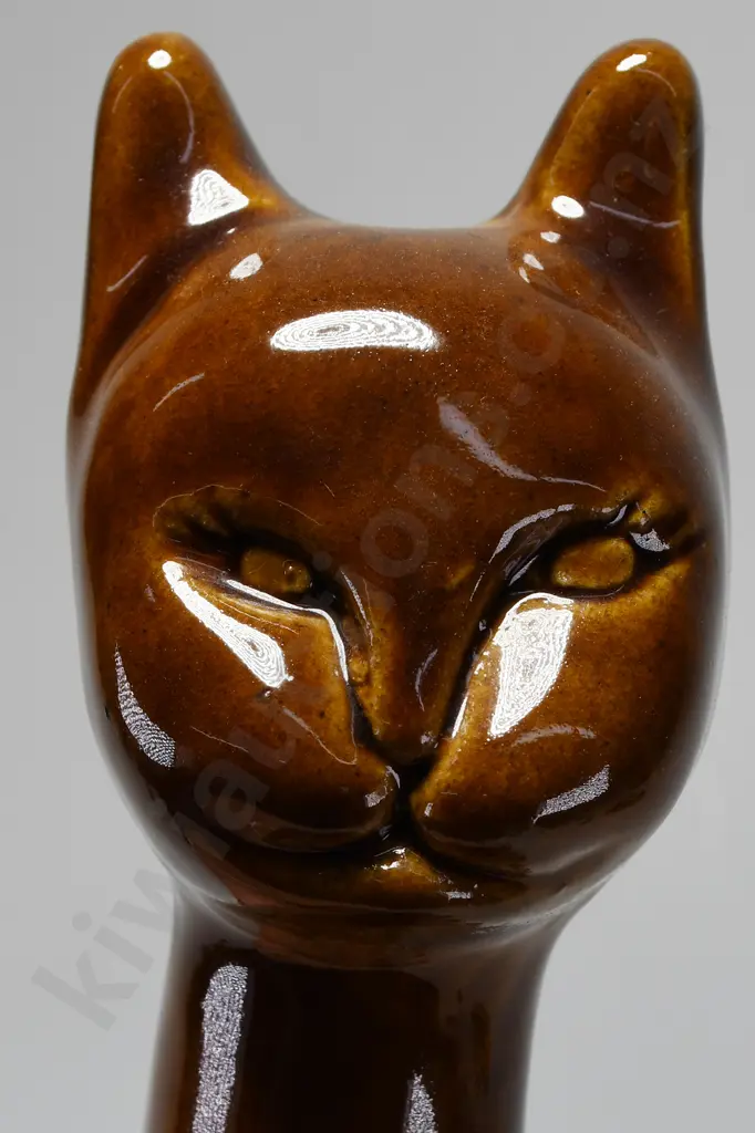 BENHAR TAN CAT Image 1++