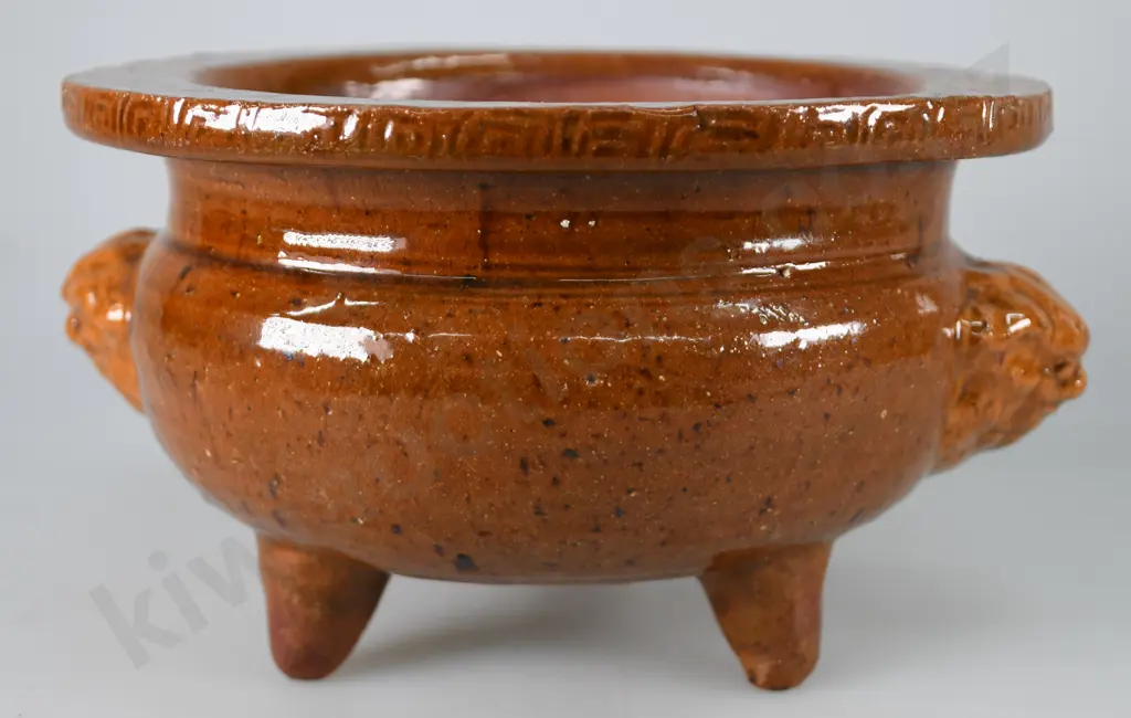 FULFORD POTTERIES TRIPOD BOWL Image 1++