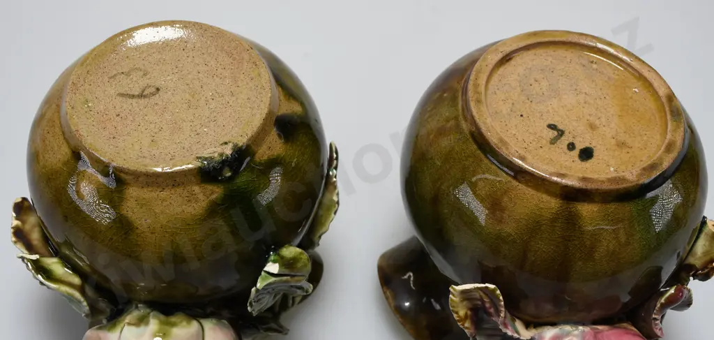 PAIR OF FLORAL VASES Image 1++