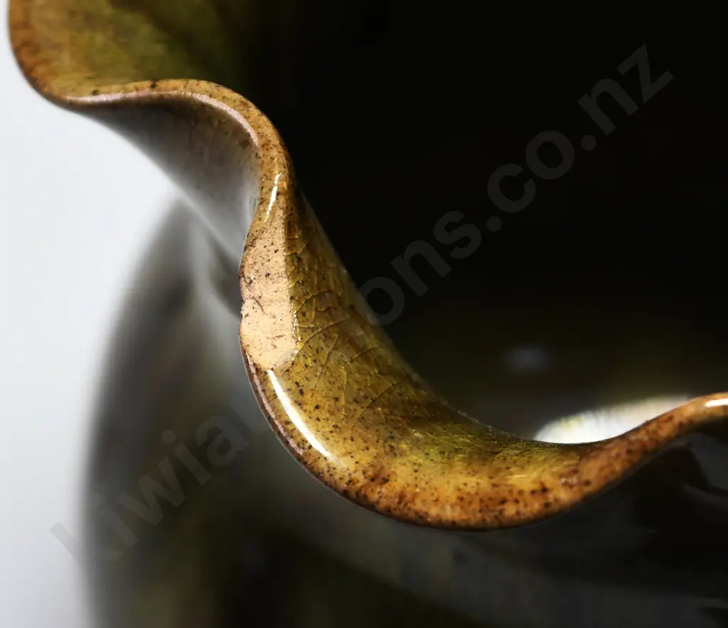 PAIR OF FLORAL VASES Image 1++